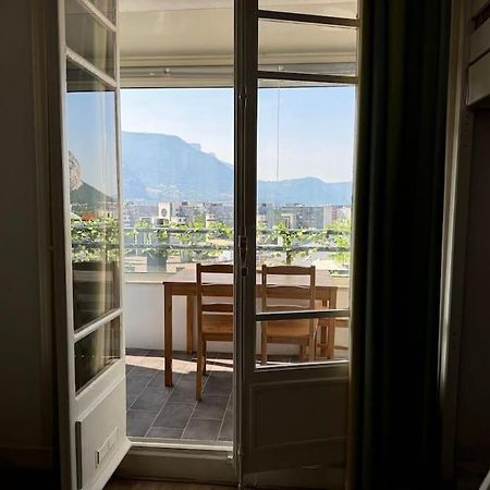 Le Rooftop Calme Et Terrasse A 1 Minute De La Gare Grenoble Zewnętrze zdjęcie