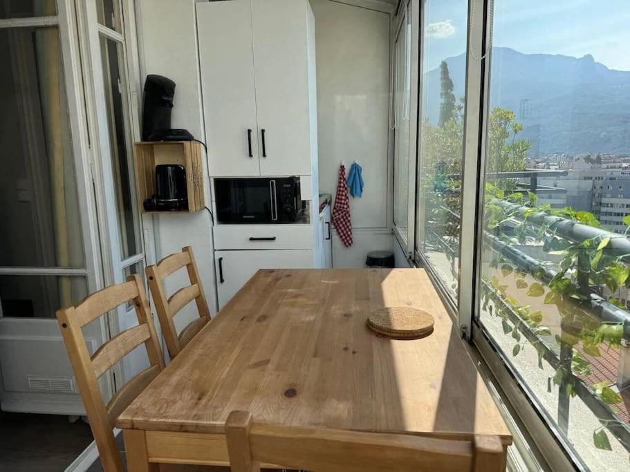 Le Rooftop Calme Et Terrasse A 1 Minute De La Gare Grenoble Zewnętrze zdjęcie