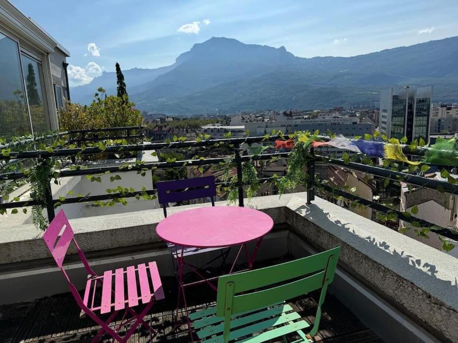 Le Rooftop Calme Et Terrasse A 1 Minute De La Gare Grenoble Zewnętrze zdjęcie